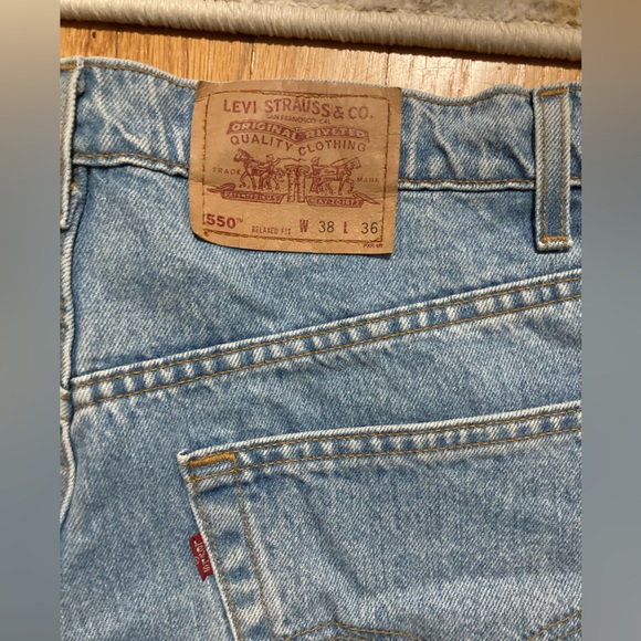 Levi’s 550 relaxed fit jeans 38x36 - Picture 4 of 4